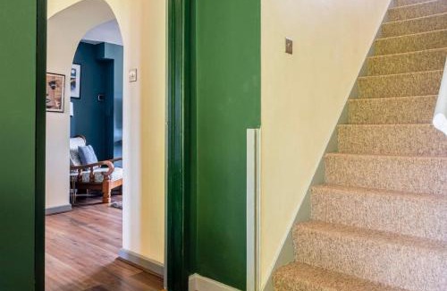 Norton St. Philip Casa | Gorgeous Rural 4 Bed Farm Cottage - With Hot Tub!