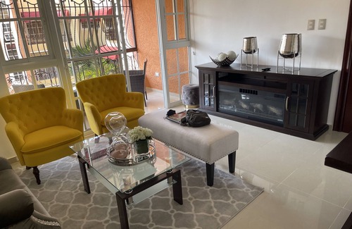 Gregorio Luperon Apartamento | Gorgeous Santiago Apartment