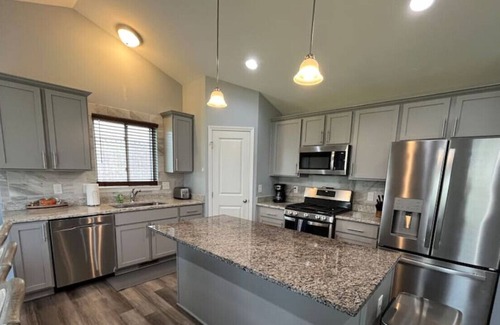 Westland Casa | Gorgeous Spacious Ranch!