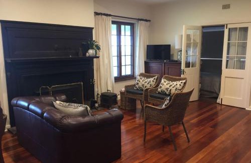 Encounter Bay Casa | Gorgeous Stone Cottage on the Seafront