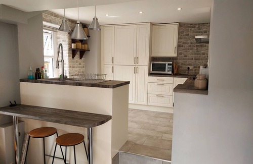 Chathill Casa | Gorgeous Stone Cottage with tasteful interior