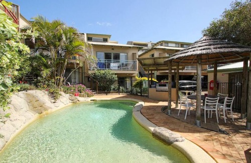 Point Lookout Apartamento | GORGEOUS STUDIO + 100M TO BEACH + POOL