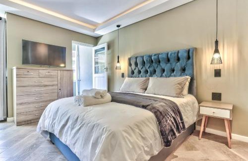 Three Anchor Bay Apartamento | Gorgeous Studio in Sea Point