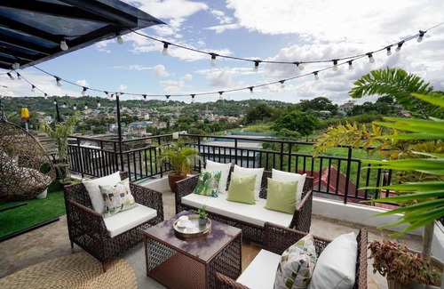 Antipolo Apartamento | Gorgeous Studio Suite w/King size bed