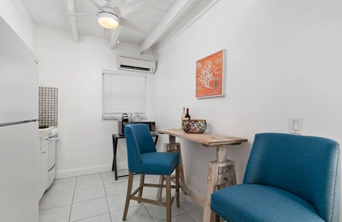 Ocean Ridge Apartamento | Precioso estudio con piscina a 200 metros de la playa.