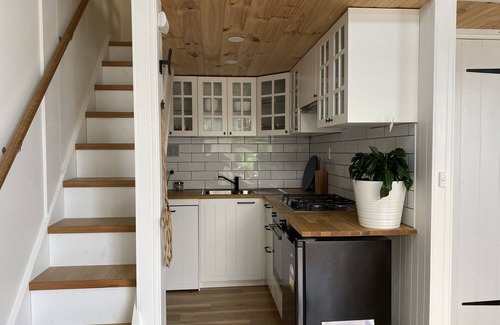 Aldinga Beach Apartamento | Gorgeous Tiny home/Loft conversion, large deck, sea views, BBQ, use of pool