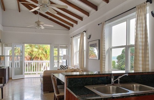 Placentia Complejo | Gorgeous Two-Bedroom Ocean Suite at Umaya Resort & Adventures