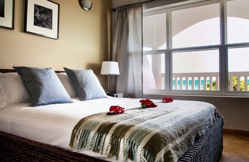 Placentia Complejo | Gorgeous Two-Bedroom Ocean Suite at Umaya Resort & Adventures
