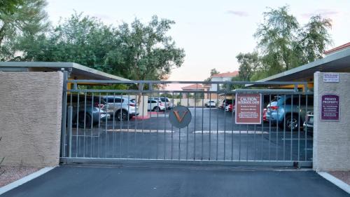 Central Scottsdale Casa | Gorgeous Upgraded Scottsdale Condo