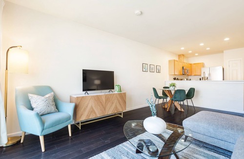 Minor Condominio | Gorgeous Urban Oasis in Downtown Capitol Hill Seattle #LOCATION COMFORT & STYLE