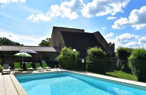 Saint-Julien-de-Lampon Villa | Villa con encanto en Saint-Julien-de-Lampon con terraza