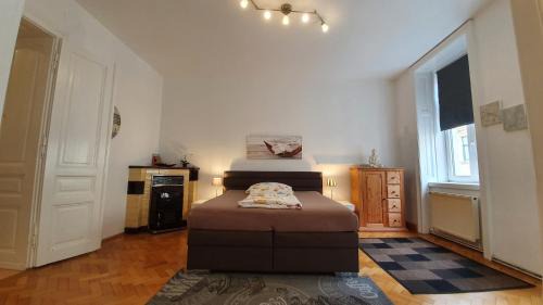Schottenfeld Apartamento | Gorgeous Viennese Apartment 10 min to City Center