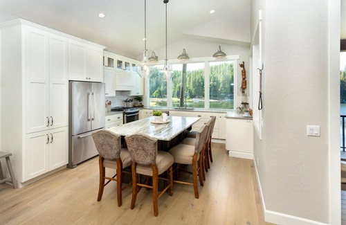 Coeur d'Alene Casa | Gorgeous Views 15 min to downtown Peace and Serenity