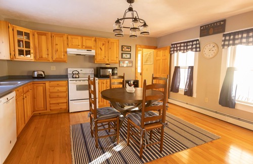 Sunday River Area Casa | Gorgeous views, on ATV & horse trails, 30 min Sunday River, Black Mtn, Mt. Abram