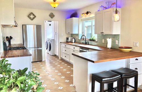 Whittier Casa | Gorgeous views, spacious house on large property