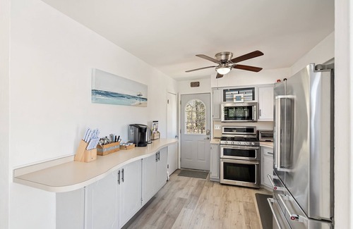 Lanoka Harbor Casa | Gorgeous Waterfront 3-bedroom house in charming Berkeley Township