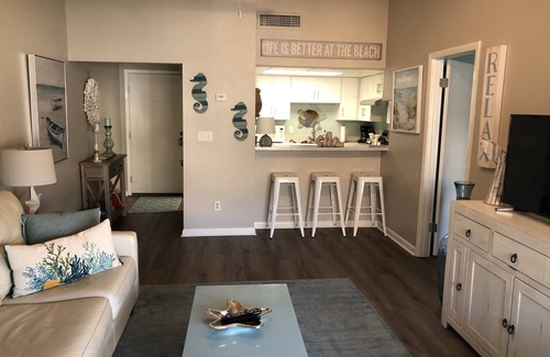 Villa Sabine Condominio | Precioso, condominio frente al mar en Villa Sabine! Justo al otro lado de la calle de la playa.