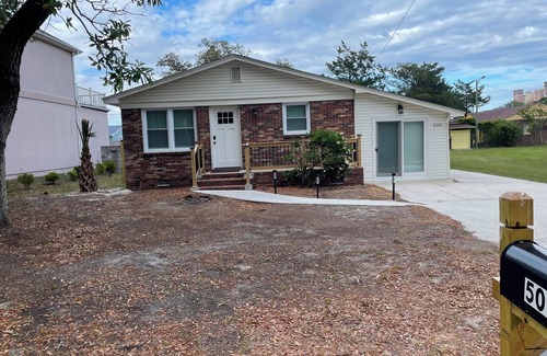 Atlantic Beach Casa | Gorgeously remodeled Seaside Oasis in Atlantic Beach!