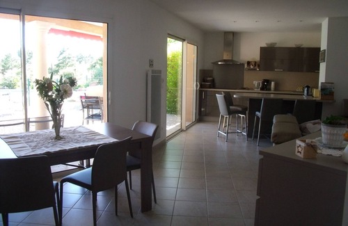 Regusse Villa | GORGES DU VERDON 30 MN, VILLA DE 3 CAMAS. PISCINA CLIMATIZADA, FAMILIA IDEAL / AMIGOS
