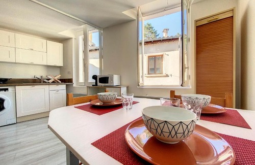 Castellane Apartamento | Gorges du Verdon - Hyper centre Castellane - Rue Piétonne - Studio 3 Couchages