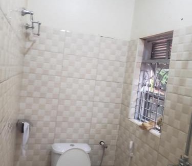 Pakwach Casa | Gorilla African Guest House