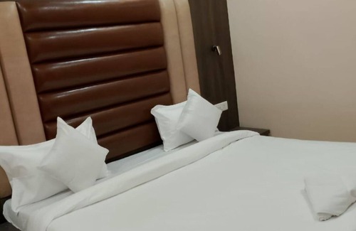 Sigra Hotel | Goroomgo Akay guest house Varanasi