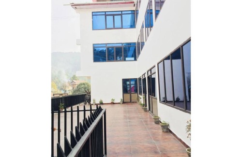 Banikhet Hotel | Goroomgo Dalhousie Grand Banikhet