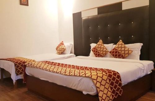 Bhagsu Nag Hotel | Goroomgo Hotel Shivani International Dharamshala