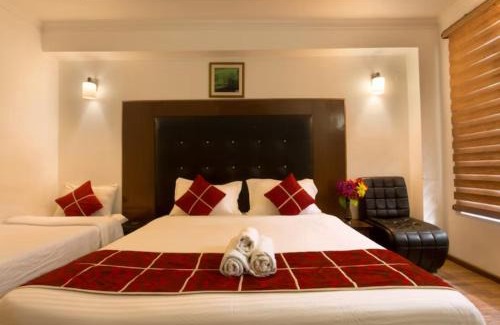 Bhagsu Nag Hotel | Goroomgo Hotel Shivani International Dharamshala