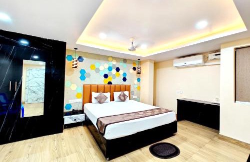 Puri Hotel | Goroomgo Santosh 2 Inn Puri Near Jagannath Temple Puri - Newly Decorated Room - Best Hotel in Puri