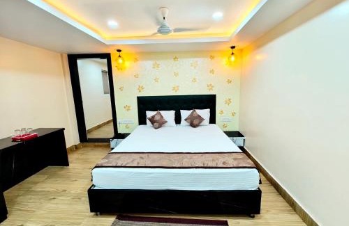 Puri Hotel | Goroomgo Santosh 2 Inn Puri Near Jagannath Temple Puri - Newly Decorated Room - Best Hotel in Puri