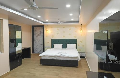Puri Hotel | Goroomgo Santosh 2 Inn Puri Near Jagannath Temple Puri - Newly Decorated Room - Best Hotel in Puri