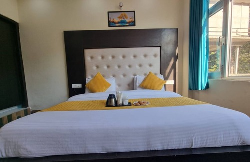 Banikhet Hotel | Goroomgo Stay Well Chamba