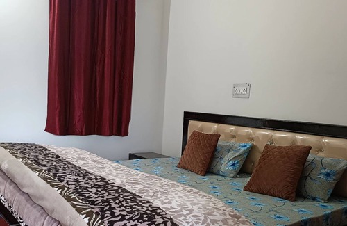 Ukhimath Hotel | Gorooomgo Himalayan Hills Homestay