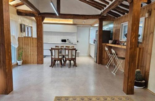 Goryeong Casa | Goryeong Wide House with a Large Yard