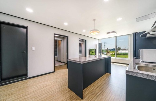Toseong Casa | Goseong Hayanpado Pension