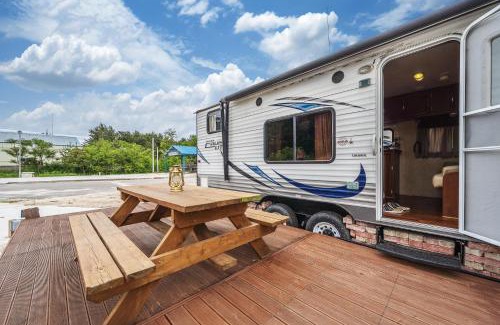 Sokcho Casa | Goseong Jjun Camping Pension