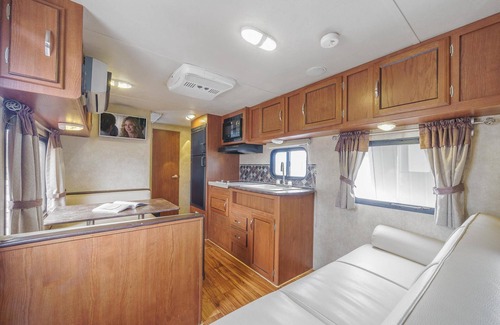 Sokcho Casa | Goseong Jjun Camping Pension