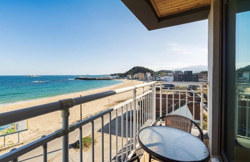 Sokcho Casa | Goseong Little Square Pension