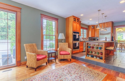 Douglas Casa | Goshorn House & Studio - Large pool - Within walking distance to downtown Douglas