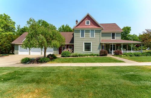 Douglas Casa | Goshorn House & Studio - Large pool - Within walking distance to downtown Douglas
