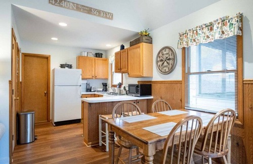 Saugatuck Cabaña | Goshorn Lake Resort Cottage #16