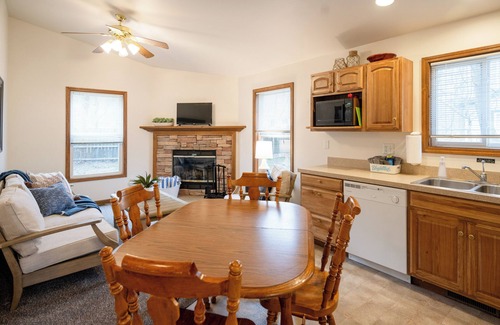 Saugatuck Cabaña | Goshorn Lake Resort Cottage #4