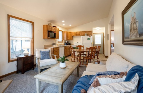 Saugatuck Cabaña | Goshorn Lake Resort Cottage #4