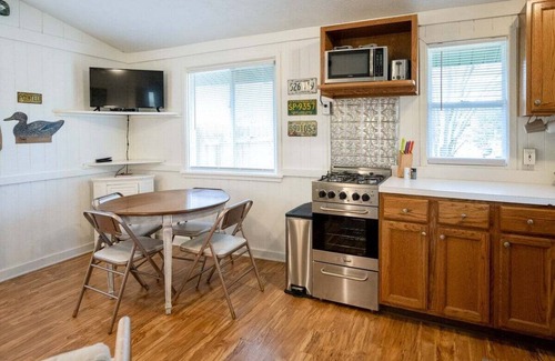 Saugatuck Cabaña | Goshorn Lake Resort Cottage #8