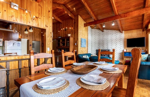Langley Cabina | Goss Lake Getaway by AvantStay | Lakefront Escape