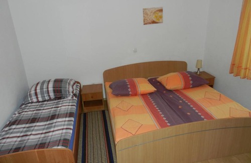 Predjama Casa | Gostilna Stara Pošta