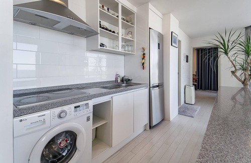 Sokcho Casa | Gosung Stager