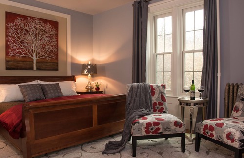 Trumansburg Cama Y Desayuno | Gothic Eves Inn and Spa Bed and Breakfast