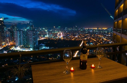 Valenzuela Apartamento | Gotophi Luxurious 5Star hotel Gramercy Makati 5107
